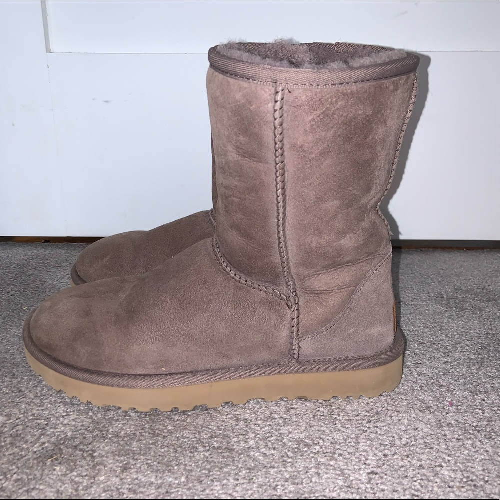 Women’s short Ugg boots dark purple size 7